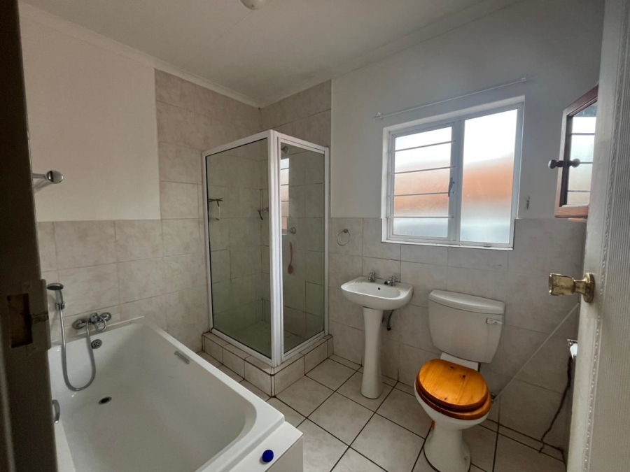 To Let 3 Bedroom Property for Rent in Doringkruin North West